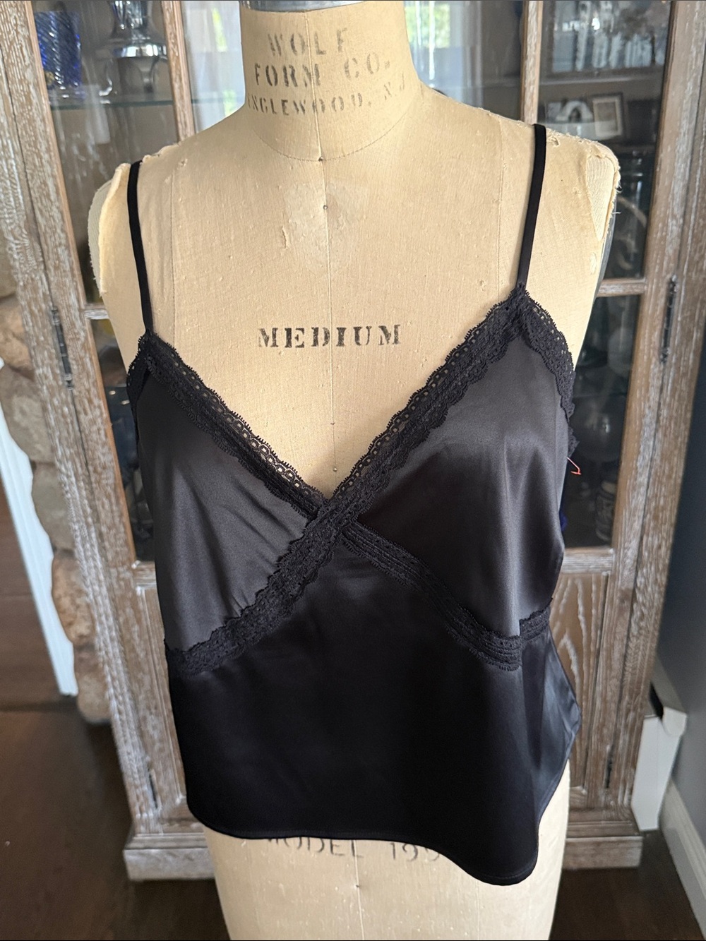 Colsie Satin Lace-Trim Cami Lounge Top size XL. New